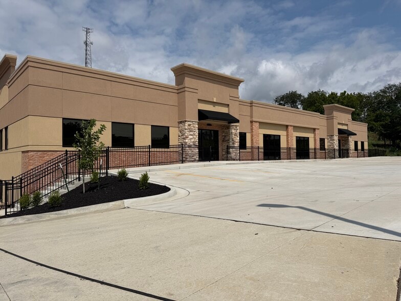 Primary Photo Of 850 Haines Rd, Liberty Office For Lease