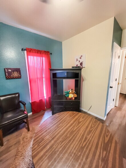 More Photos Of 710 W Broadway St, Collinsville Daycare Center For Sale