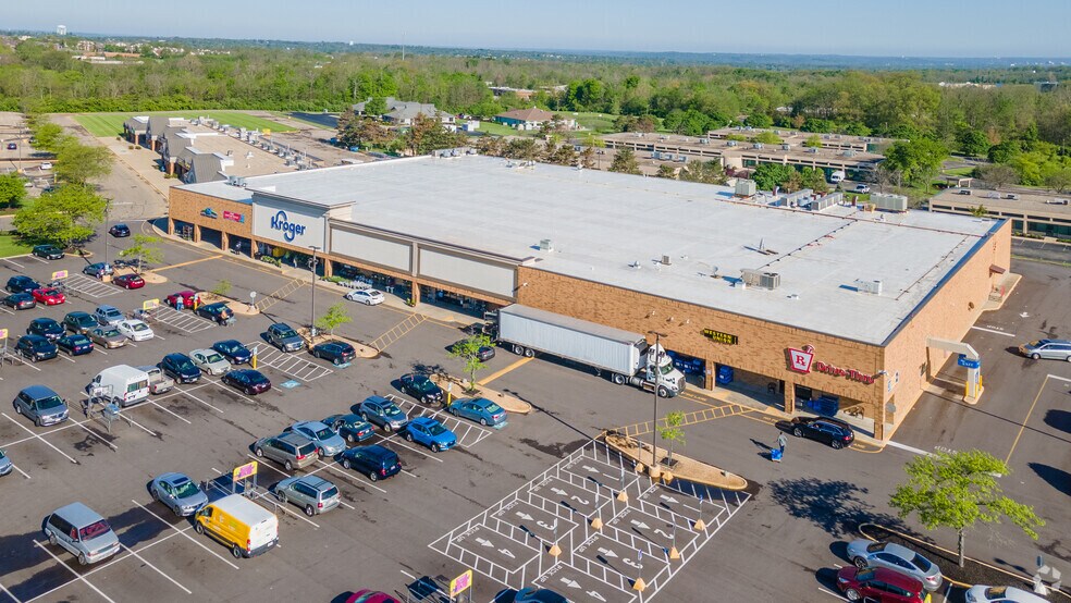 More Photos Of 1212-1252 W Kemper Rd, Cincinnati General Retail For Lease