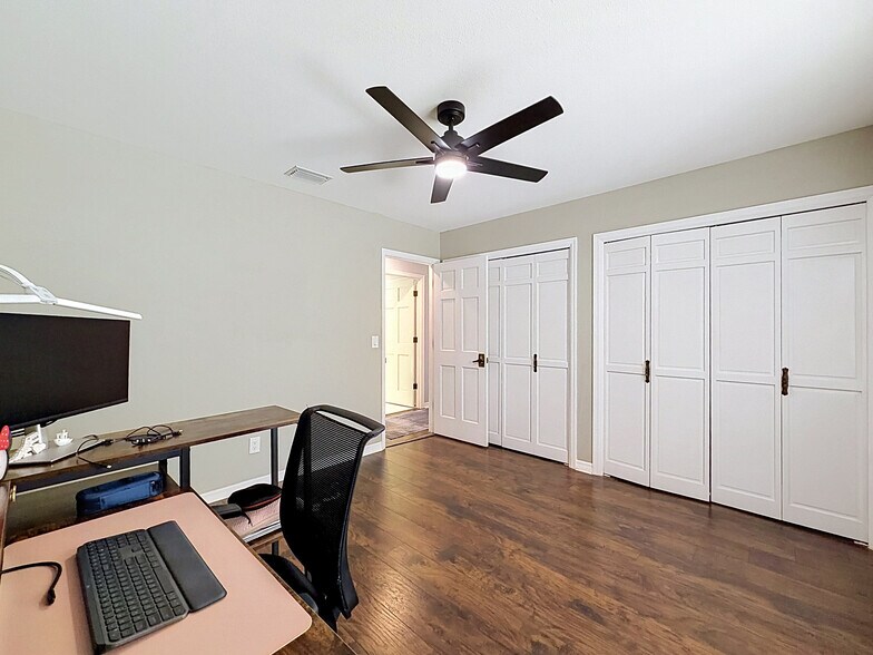 More Photos Of 26311 Willow St, Brooksville Specialty For Sale