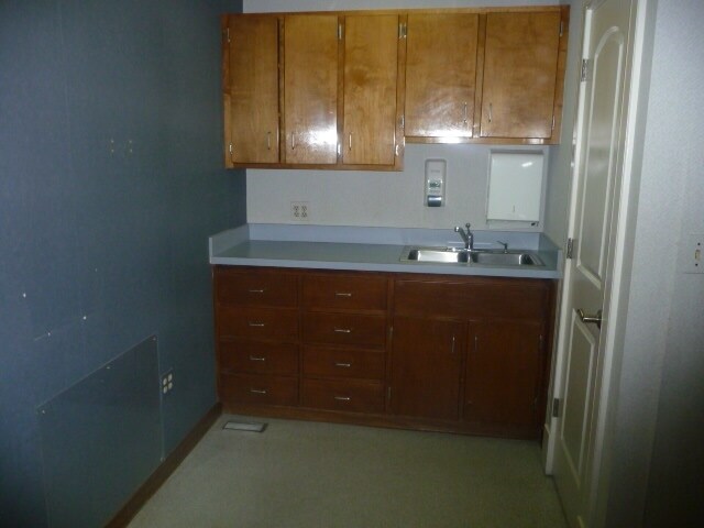 More Photos Of 60 Brigham St, New Bedford Medical For Lease