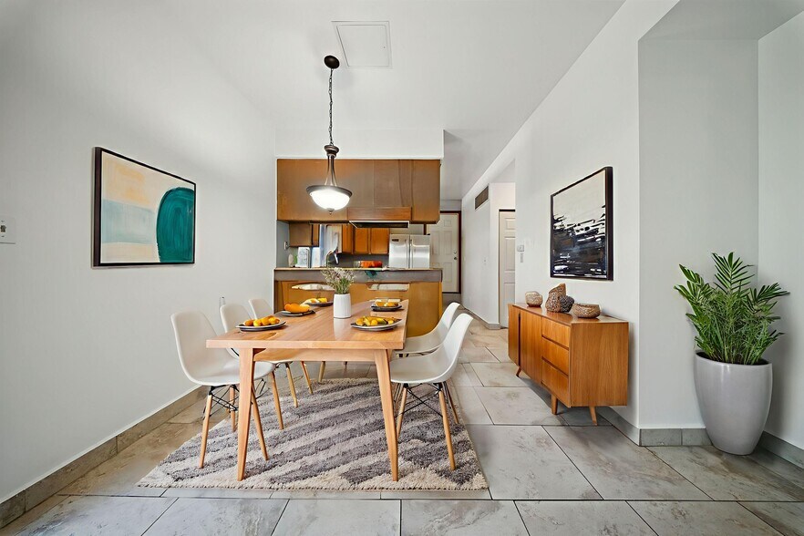 More Photos Of 1523-1527 Verdi St, Alameda Apartments For Sale