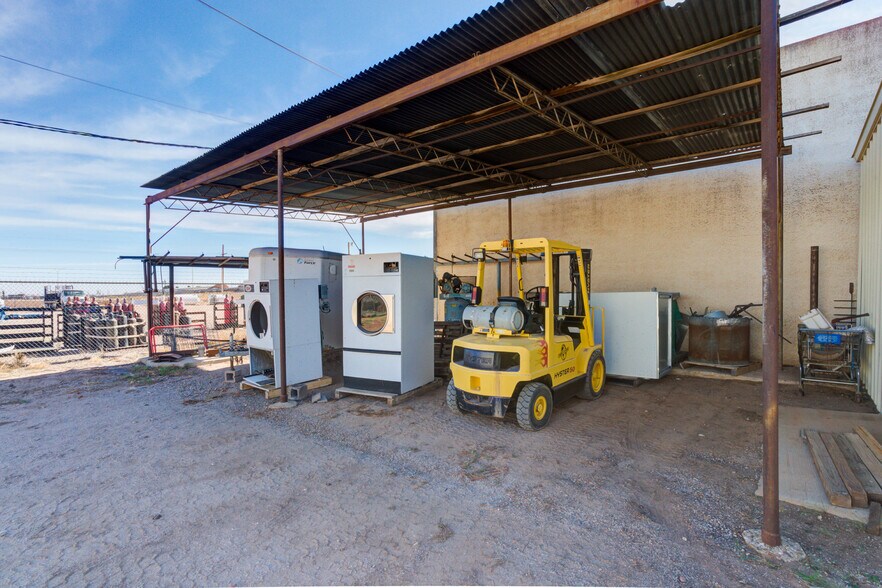 More Photos Of 6811 M.l. King Jr. Boulevard, Lubbock Industrial For Sale