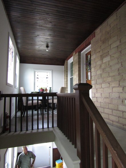 More Photos Of 141 Bellemonte Ave, Hawley Apartments For Sale