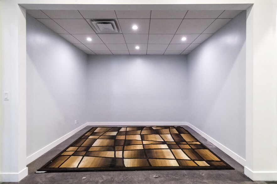 More Photos Of 6829 Lankershim Blvd, North Hollywood Medical For Lease