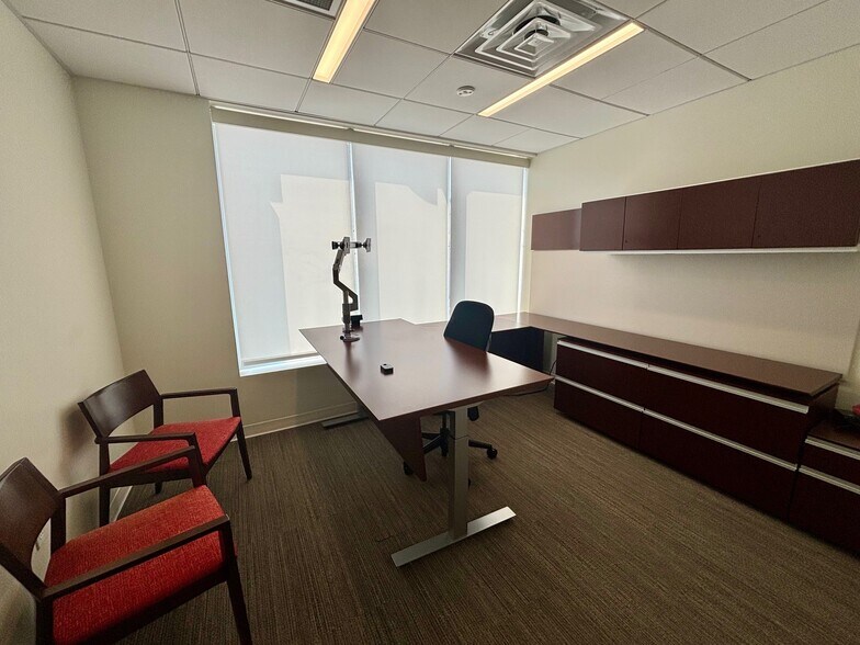 More Photos Of 841 E Hunting Park Ave, Philadelphia Medical For Lease