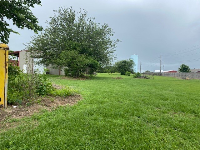 More Photos Of 2910 Hardy Springs Rd, Mcalester Storefront Retail Office For Sale