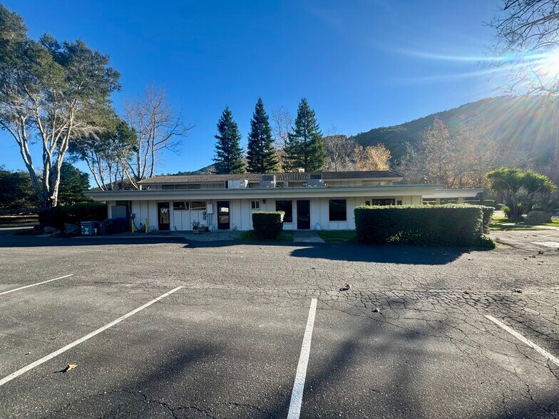 More Photos Of 6680 Bay Laurel Pl, Avila Beach Office For Lease