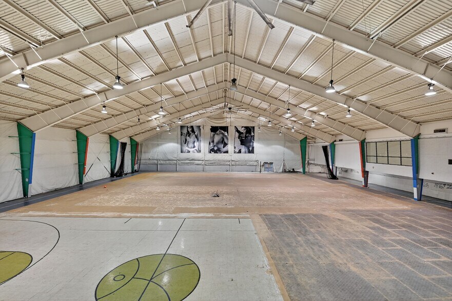 More Photos Of 1550 E Dundee Rd, Palatine Hotel For Sale