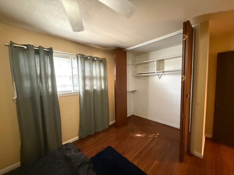 More Photos Of 105 S Elder Ln, Decatur Apartments For Sale