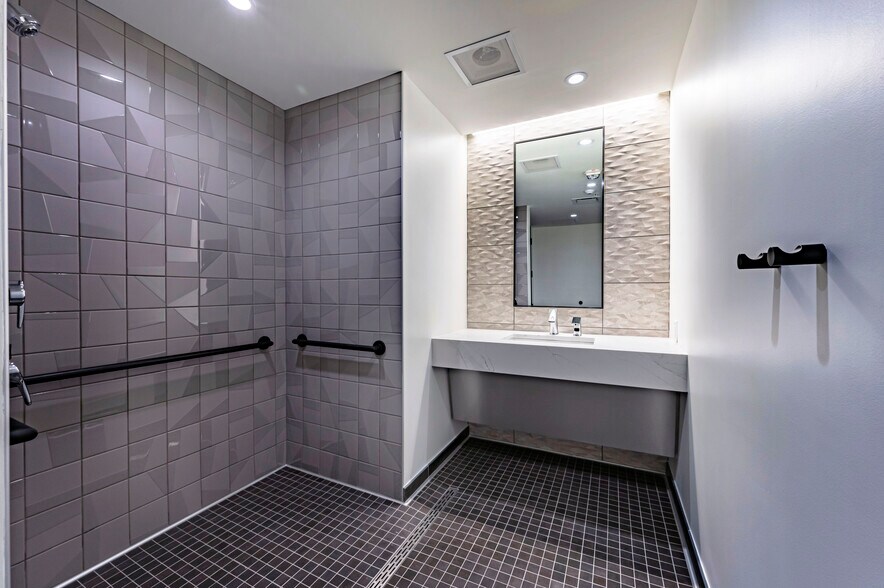 More Photos Of 745 Echo St NW, Atlanta Office For Lease