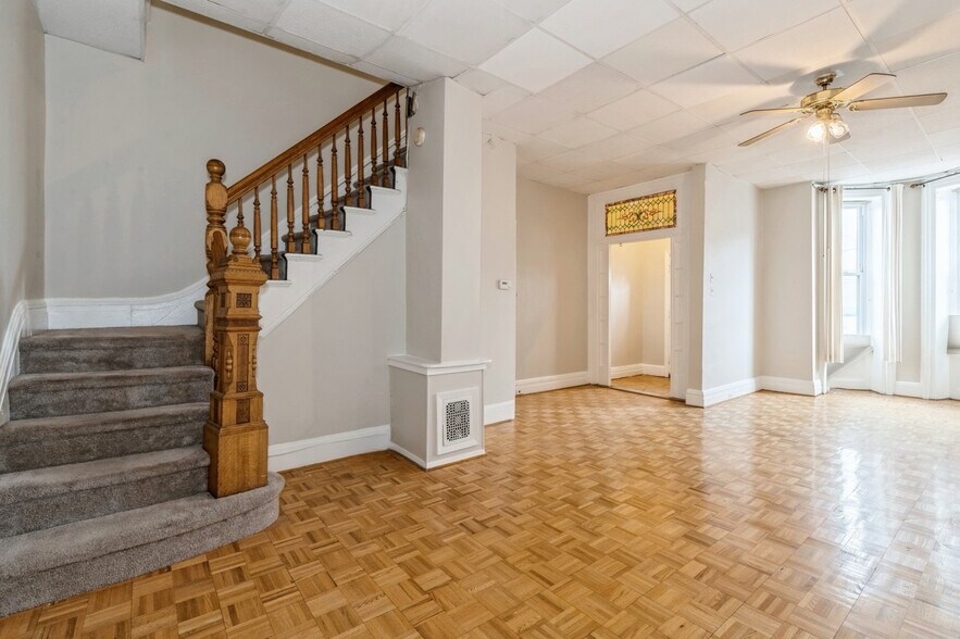 More Photos Of 701 Bergen Ave, Jersey City Storefront Retail Residential For Sale