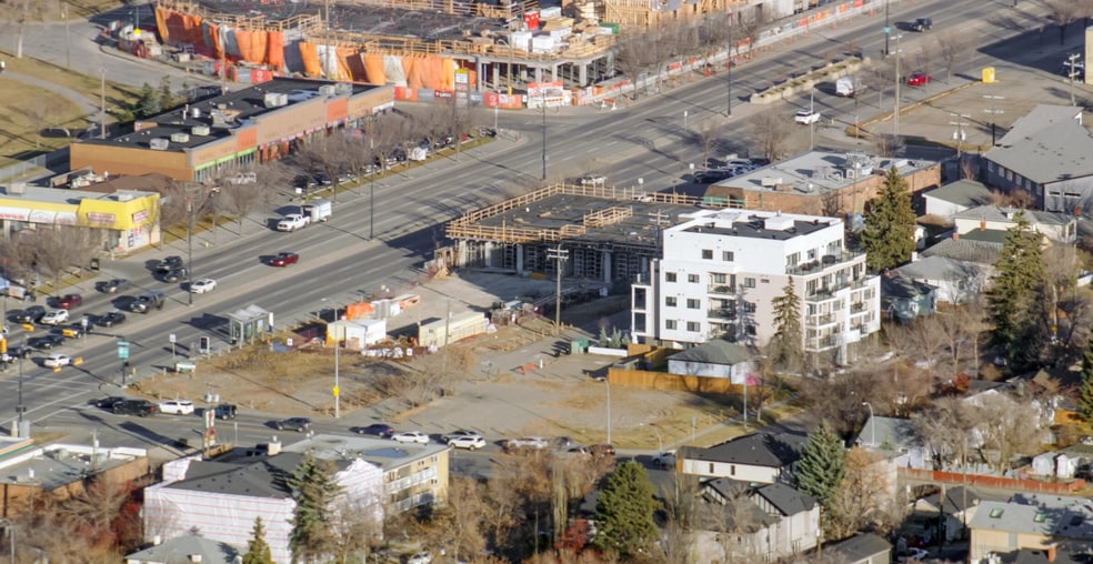 More Photos Of 425 16 Av NE, Calgary Apartments For Lease