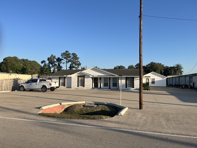 More Photos Of 7026 Belgold St, Houston Office For Sale