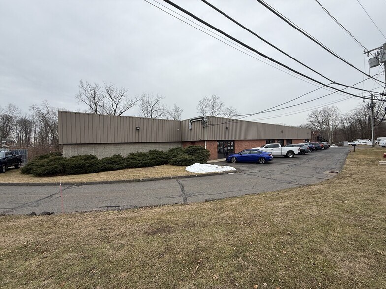 Primary Photo Of 89-91 Church St, East Hartford Light Manufacturing For Lease