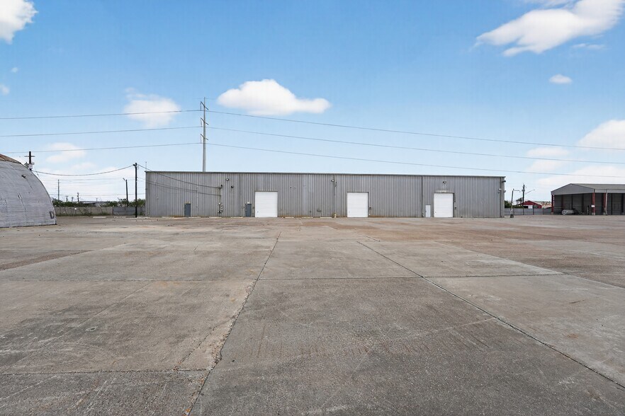 More Photos Of 2434 Etring Ave, Corpus Christi Unknown For Lease