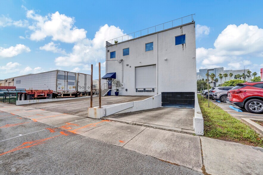 More Photos Of 5465 NW 36th St, Miami Springs Office For Sale