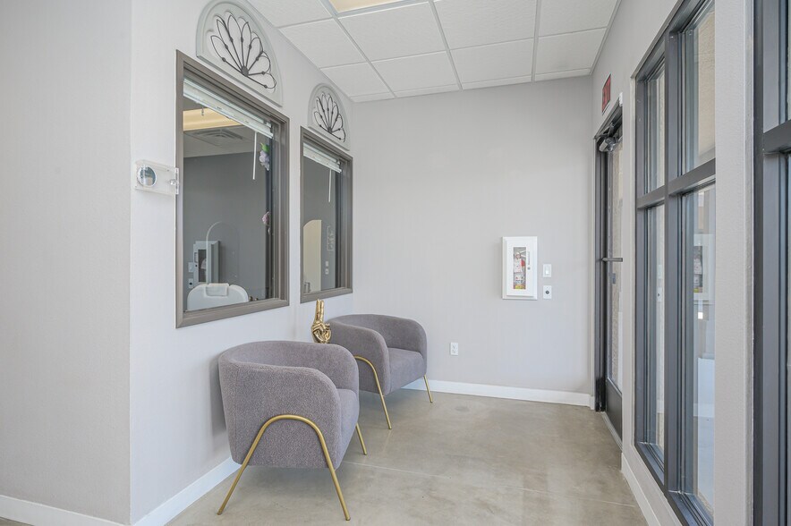 More Photos Of 1491 Palma Rd, Bullhead City Medical For Sale