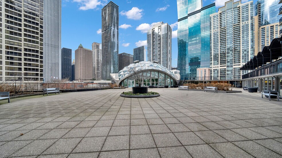 More Photos Of 400 E Randolph St, Chicago Apartments For Sale
