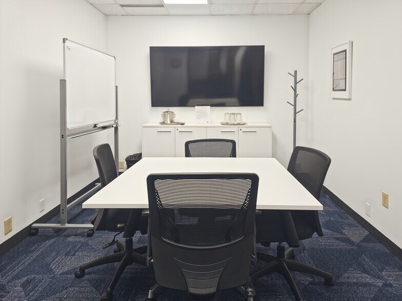 More Photos Of 13747 Montfort Dr, Dallas Coworking Space