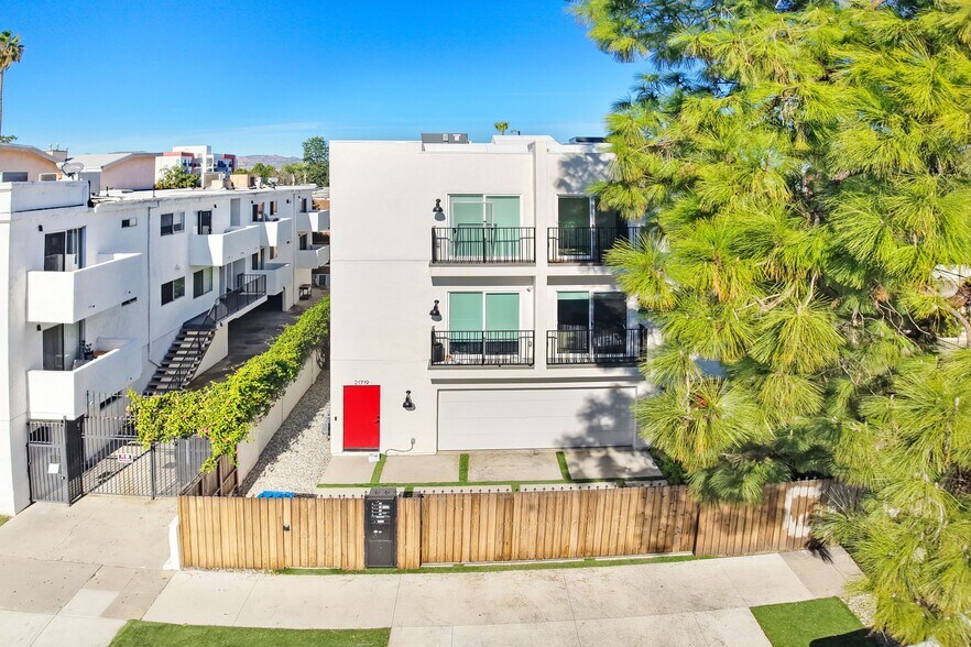 More Photos Of 21719 Hart St, Canoga Park Apartments For Sale