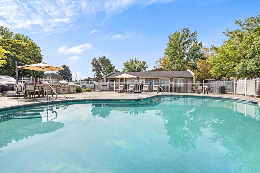 More Photos Of 5713 Garrett St, Boise Apartments For Sale