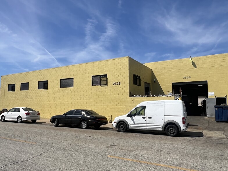 Primary Photo Of 2527-2533 E 54th St, Huntington Park Warehouse For Sale