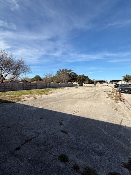 More Photos Of 890 Coronado Blvd, Universal City Land For Sale