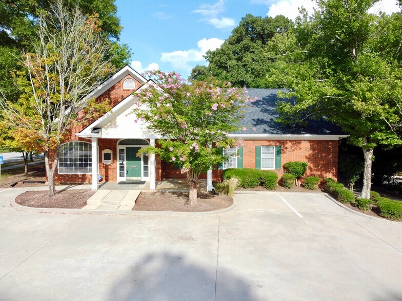 More Photos Of 3218 Mill St, Covington Medical For Sale