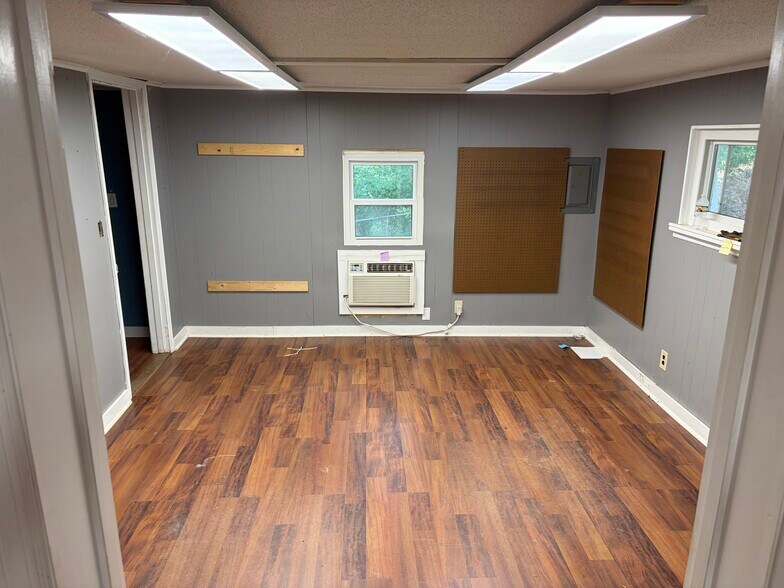 Primary Photo Of 3964 Churchill Rd, Chattanooga Office For Lease