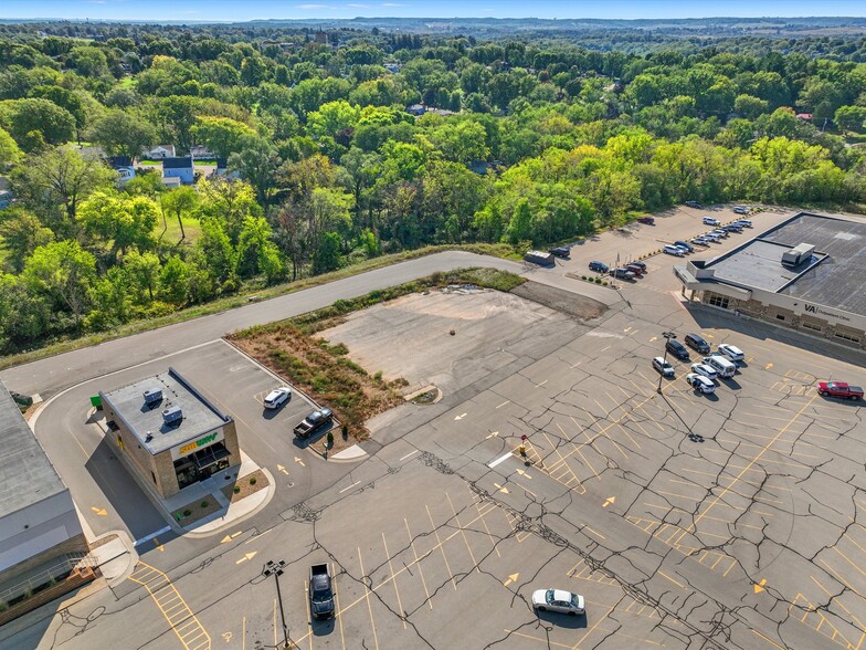 More Photos Of 2600 Dodge St, Dubuque Land For Lease