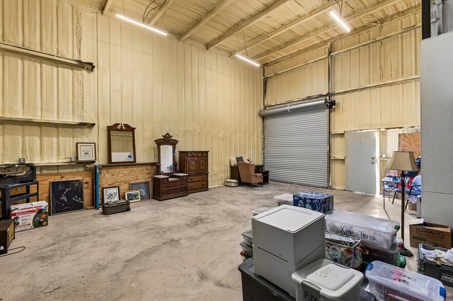 More Photos Of 6854 Old Lorena Rd, Lorena Coworking Space