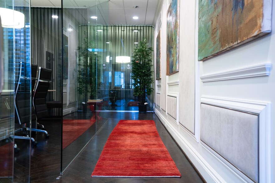 More Photos Of 112 Kercheval Ave, Grosse Pointe Office Residential For Lease