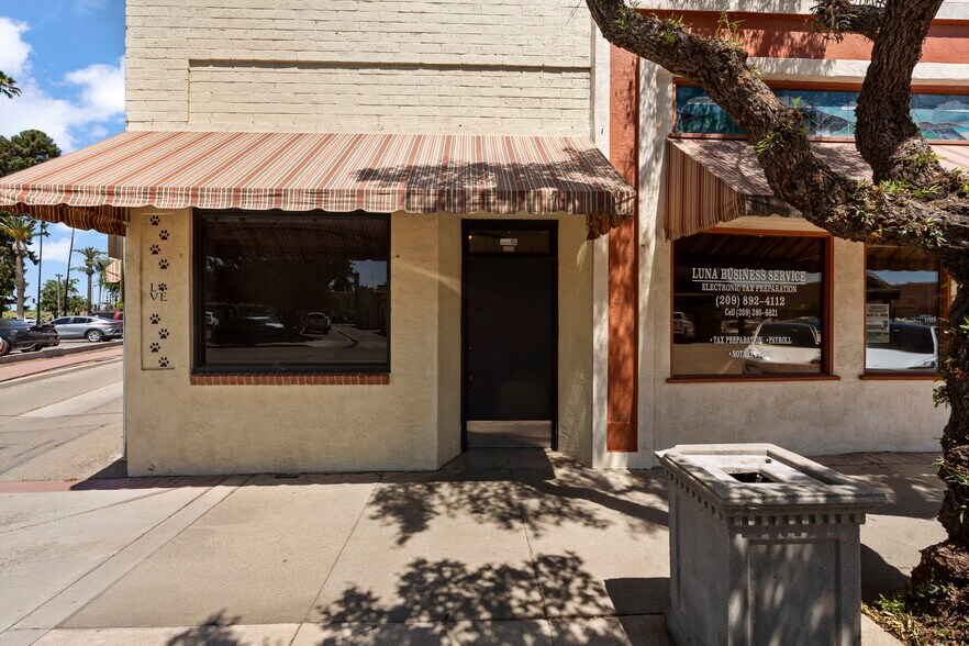 More Photos Of 24 S 3rd St, Patterson Flex For Sale