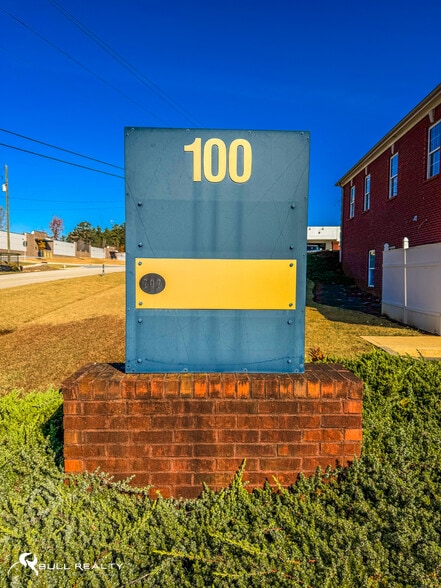 More Photos Of 100 Greystone Power Blvd, Dallas Medical For Lease