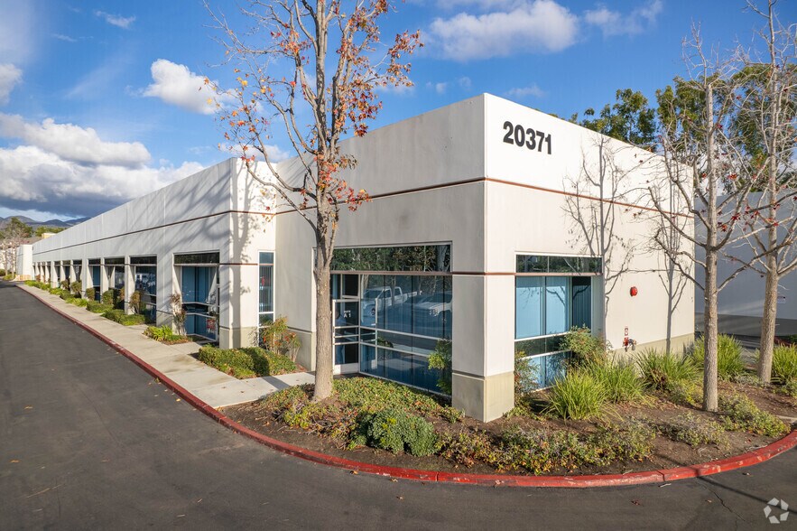 More Photos Of 20381 Lake Forest Dr, Lake Forest Unknown For Lease