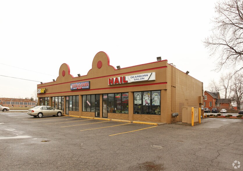 More Photos Of 400-420 N Telegraph Rd, Dearborn Unknown For Lease