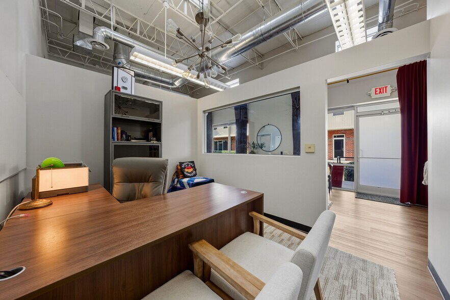 More Photos Of 1320 Ellsworth Industrial Dr, Atlanta Loft Creative Space For Lease