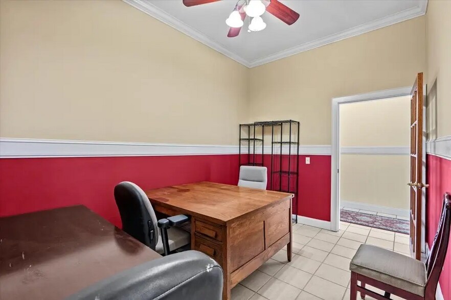 More Photos Of 313 Wolfe St, Cohutta Office For Sale