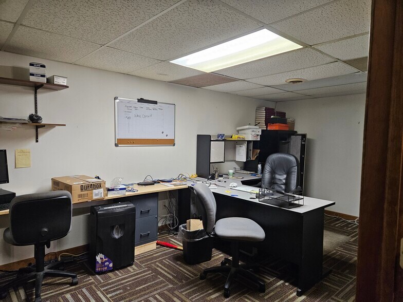 More Photos Of 5530 Gratiot Rd, Saginaw General Retail For Sale