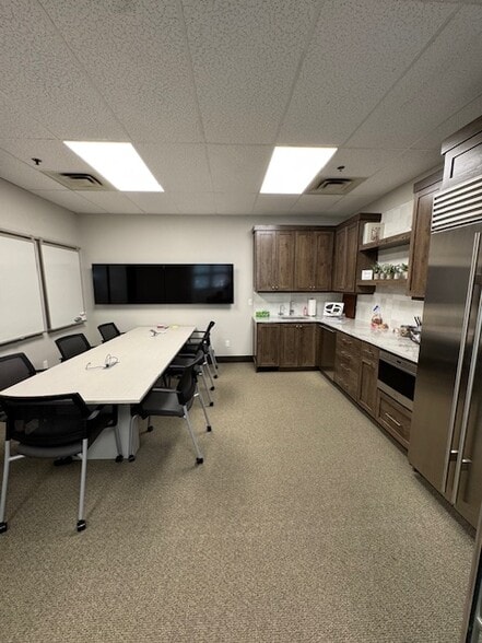 More Photos Of 3080 Pinebrook Rd, Park City Office For Lease