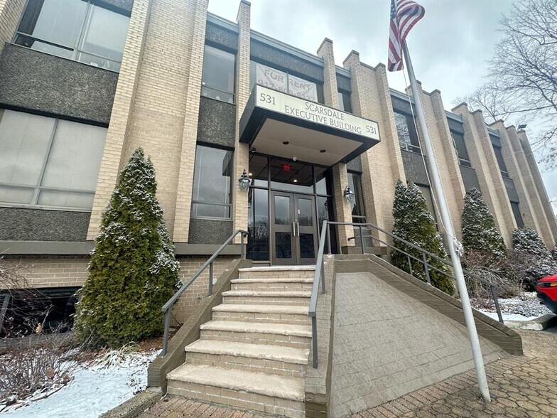 More Photos Of 531 Central Park Ave, Scarsdale Office For Lease