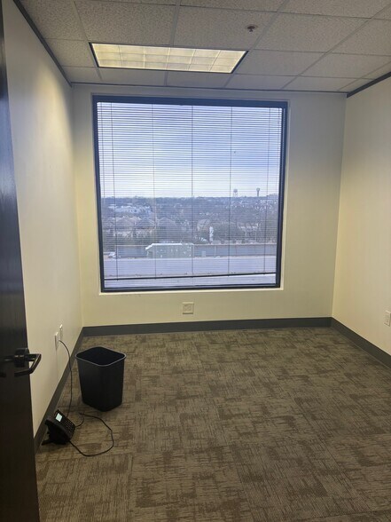 More Photos Of 3300 Oak Lawn Ave, Dallas Office For Lease