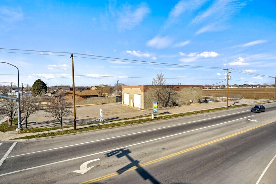 More Photos Of 2016 W 2300 N, Clinton Land For Sale