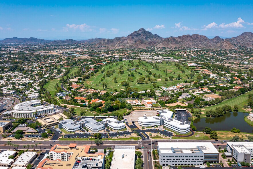 More Photos Of 2850 E Camelback Rd, Phoenix Unknown For Lease