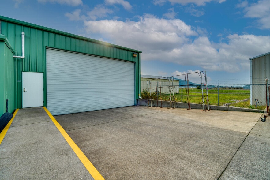 More Photos Of 1620-1720 W Airway Rd, Lebanon Manufacturing For Sale