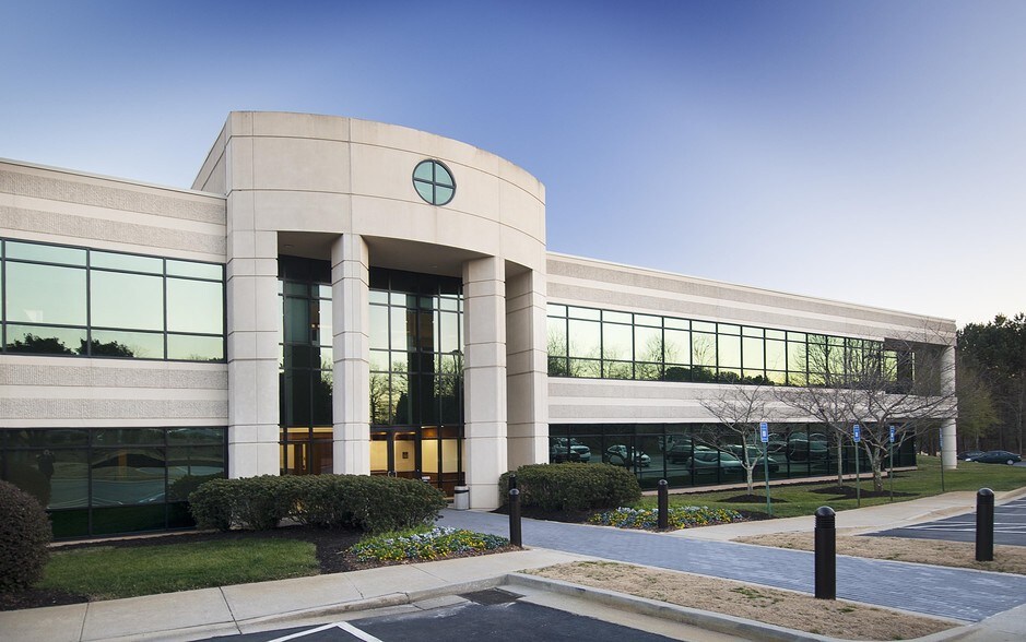 More Photos Of 11555 Medlock Bridge Rd, Duluth Coworking Space