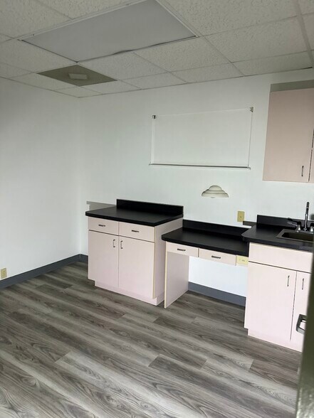 More Photos Of 3120 SW 27th Ave, Ocala Medical For Lease