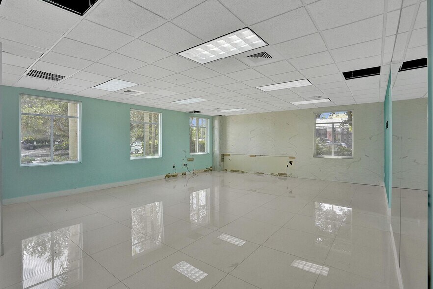 More Photos Of 15620 SW 29th St, Miramar Medical For Sale