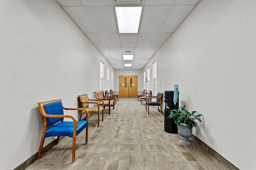 More Photos Of 357-359 Williamson Rd, Mooresville Medical For Sale